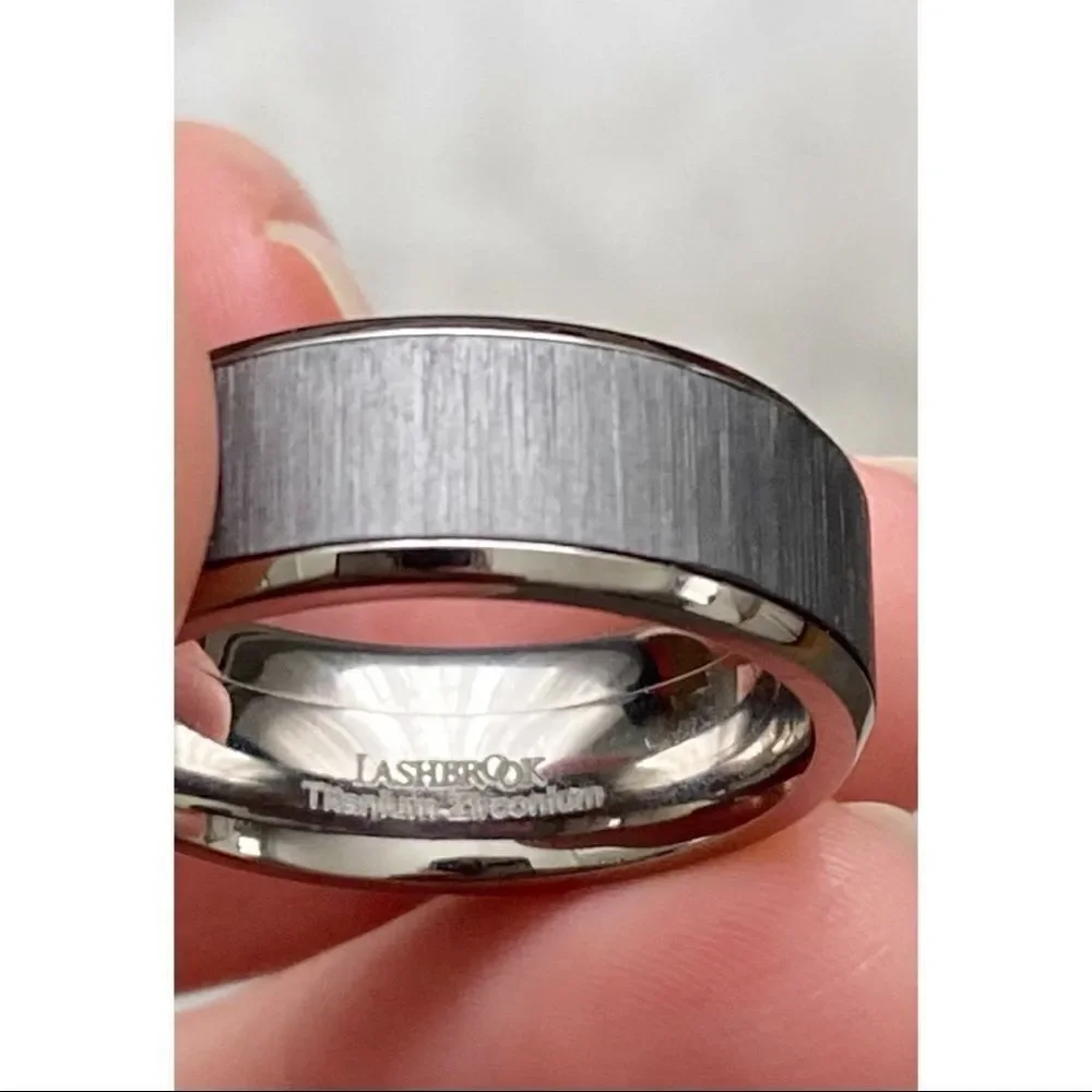 LASHBROOK DESIGNS Titanium Zirconium Wedding Band